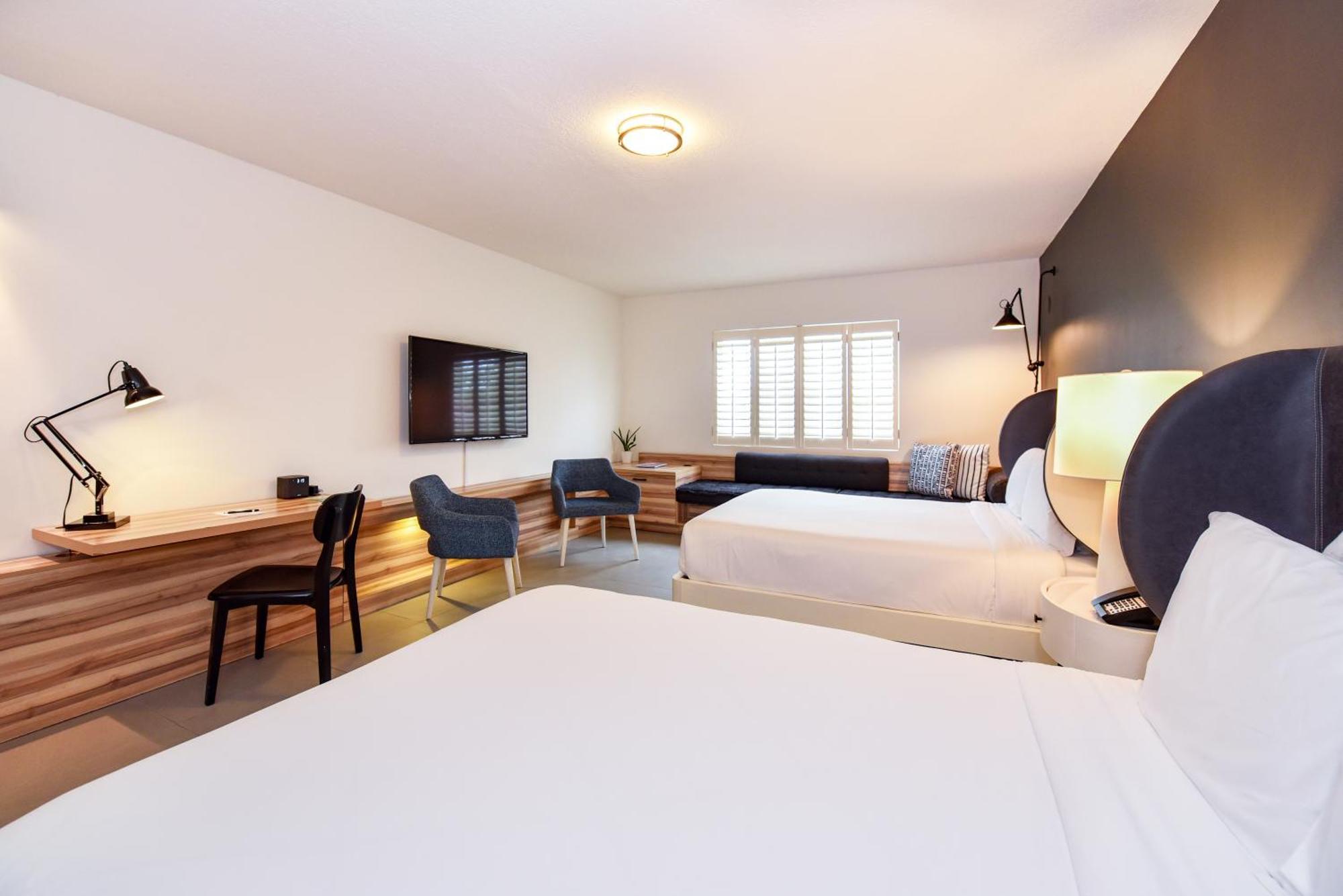 The Locale Hotel Grand Cayman George Town Zewnętrze zdjęcie